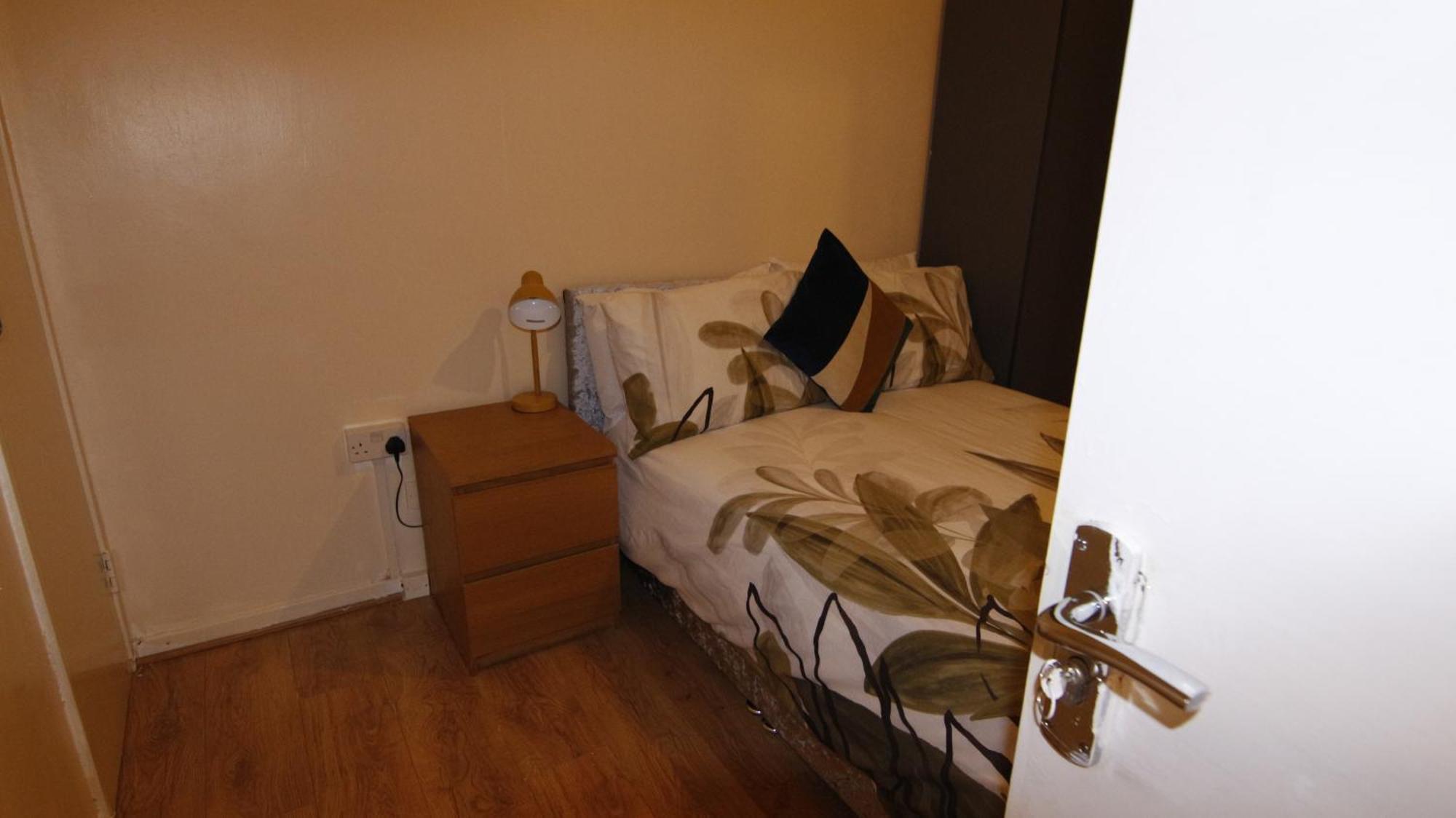 Entire Appartment Near Birmingham City Bagian luar foto