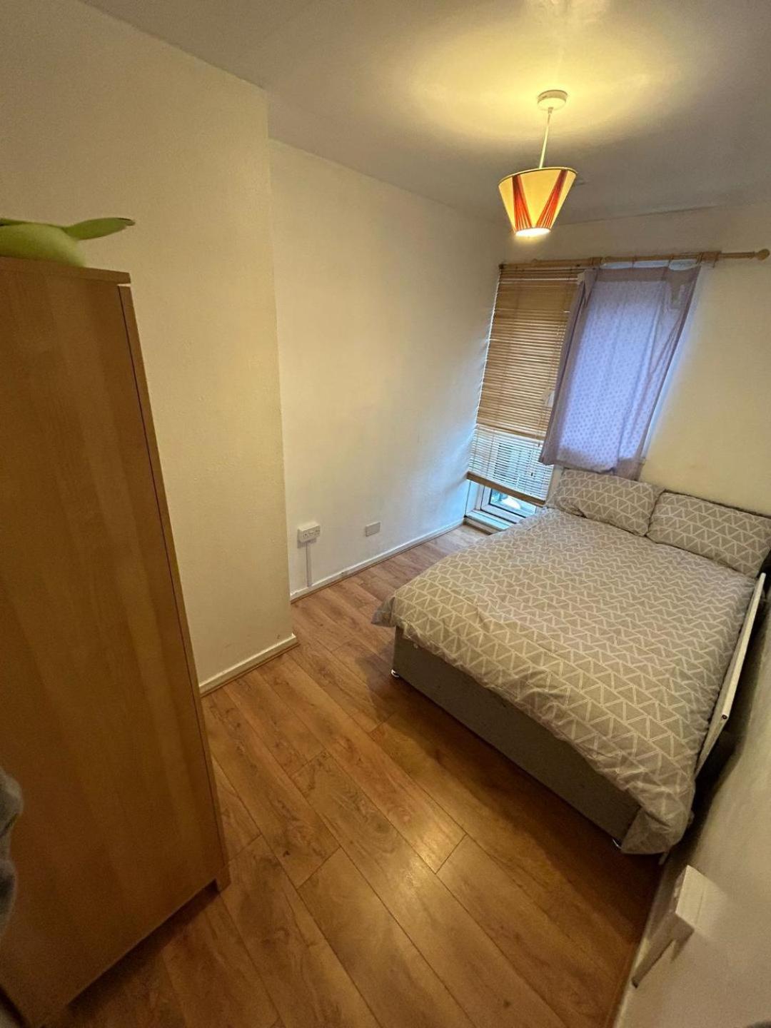 Entire Appartment Near Birmingham City Bagian luar foto