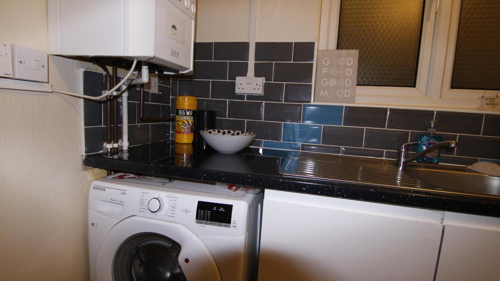 Entire Appartment Near Birmingham City Bagian luar foto